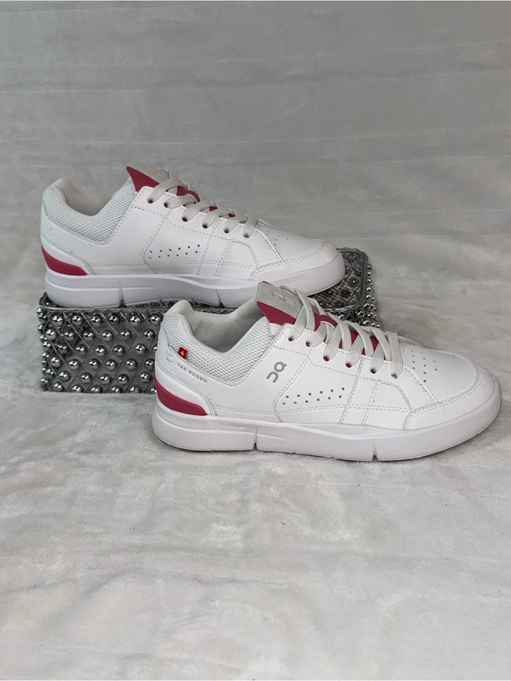 On Running The Roger Clubhouse White Rosewood Youth 3.5Y Women's 5 TQK-855 - Picture 5 of 16